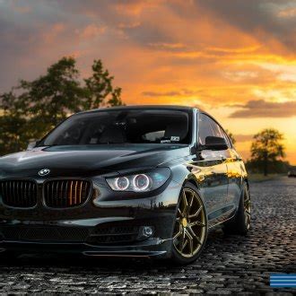 Slammed Bmw M F On Custom Painted Vossens Carid Gallery