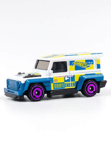 отзыв на Hot Wheels Машинка ГРОЗА СТРИТРЕЙСЕРОВ Drift Ender Машинки Хот Вилс Новый кейс E