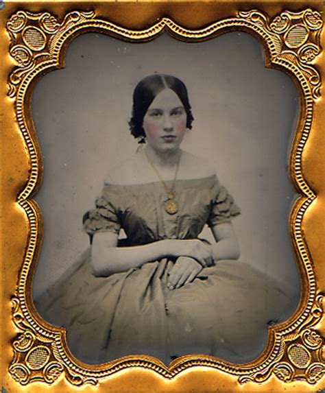 Pin On 3 Women Daguerreotypes And Ambrotypes Vintage Photos Old