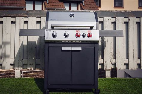 ALDI Grill für 299 Der Enders Boston Pro 4 KR Turbo II im Test