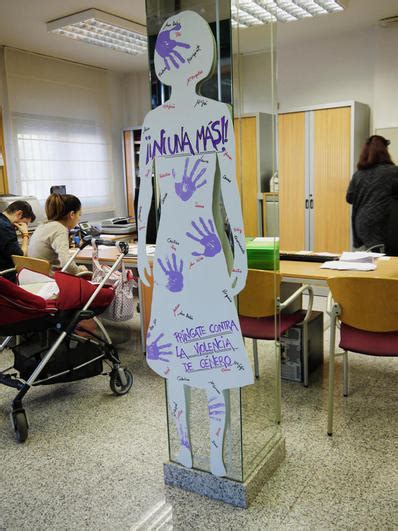 Unas Siluetas De Mujer Centran La Nueva Campa A Contra La Violencia De