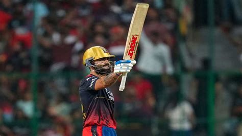 IPL 2023, RCB vs LSG: Virat Kohli pulls Mark Wood out of the Park ...