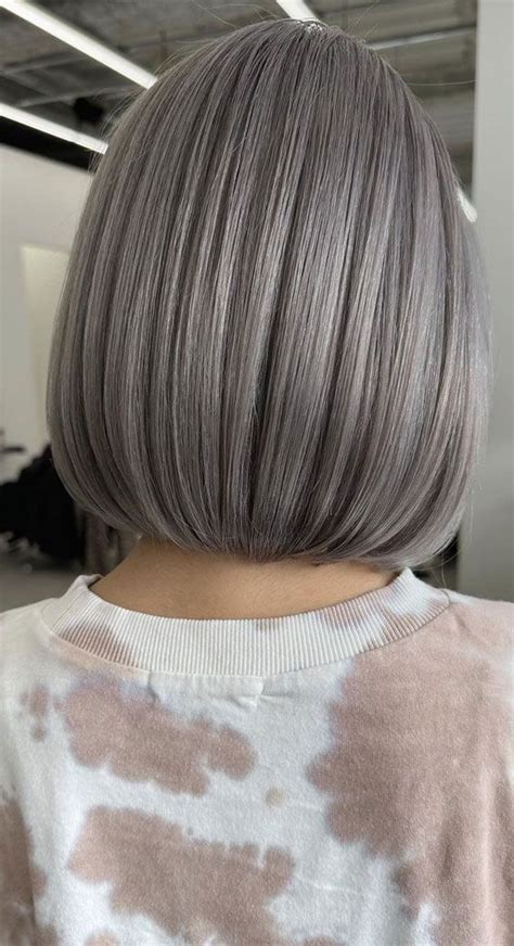 52 Best Bob Haircut Trends To Try in 2023 : Metallic Silver Bob | Hair cuts, Medium bob haircut ...