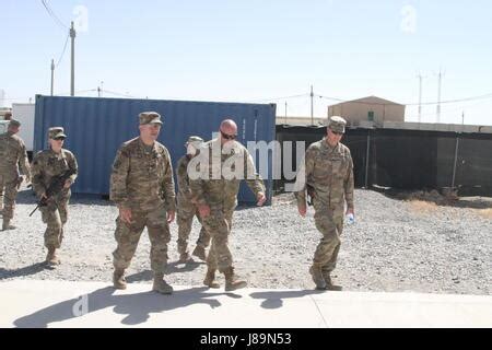 El Coronel Michael Lalor Y Mando Del Sargento Gral Juan Howard Equipo