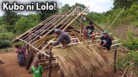 Pag Lalagay Ng Kugon Sa Bubong Ng Kubo Ni Lolo Native Bahay Kubo Ni