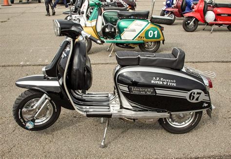 Pin By Ian Belk On Lambrettas Lambretta Vespa Vintage Lambretta Scooter