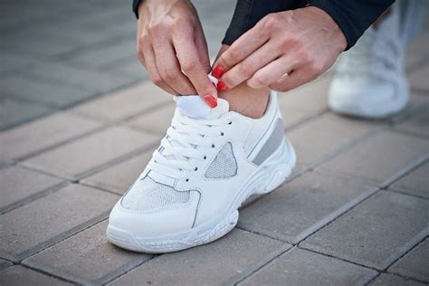 C Mo Poner Los Cordones A Las Zapatillas Para No Atarlos