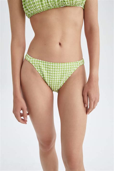 Green WOMAN Fall In Love Regular Fit Checkered Bikini Bottom 2654538 DeFacto