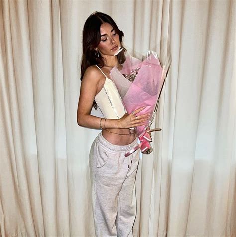 Hot Sexy Clarissa Bea Bikini Pics