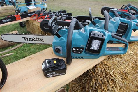 Makita electric chainsaw packs a lot of power