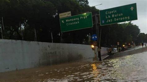 Banjir Sudah Surut Ini Sejumlah Ruas Tol Jakarta Yang Kembali