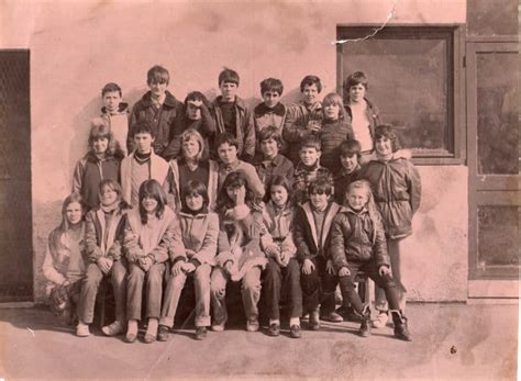 Photo De Classe 6eme F De 1981 Collège Du Marais Copains Davant