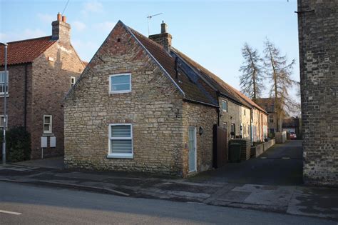 End On Bob Harvey Geograph Britain And Ireland