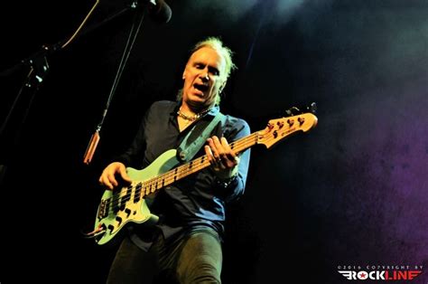 Billy Sheehan Podpisal Z Metal Blade Za Prvi Talas Album Rockline Si