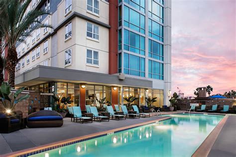 Long Beach Get 1 000 Bonvoy Bonus Points Per Night In Long Beach