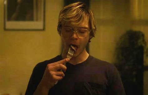 5 Reasons Why Serial Killer Jeffrey Dahmer Is Netflixs Latest