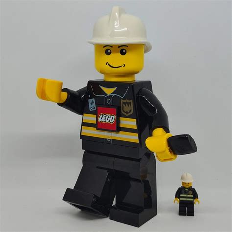 Lego Fireman Grande Figurine Nos Jours Catawiki