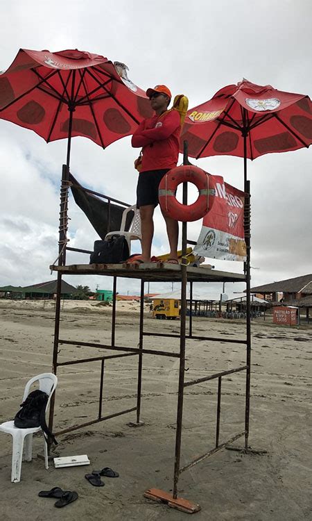 Bombeiros não registram ressacas do mar e orientam banhistas Luis