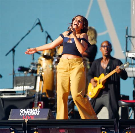 Alessia Cara Nude OnlyFans Leaks The Fappening Photo 7205441 FappeningBook