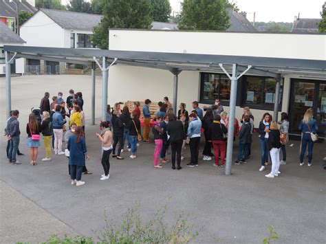 Les 6e Ont Fait Leur Rentrée Au Collège St Louis Collège Saint Louis