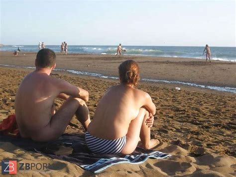 I Post While Naked ZB Porn