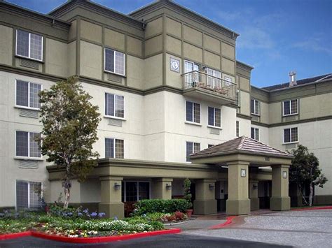 Larkspur Landing Hotel | Deacon Corp.