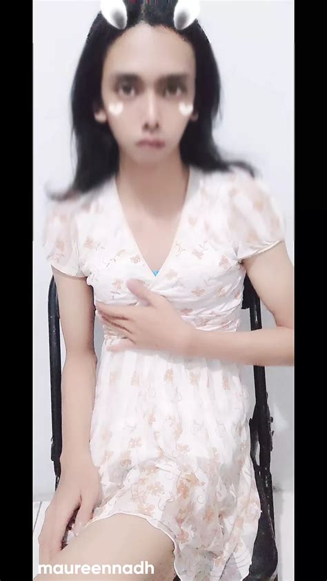 Quick Cum Before Christmas Party Singaporean Shemale Ladyboy Porn XHamster