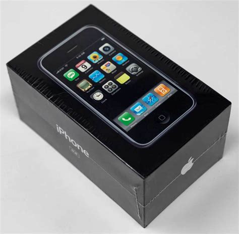 Unopened, Original iPhone from 2007 Sells for $40,000 - Antique Trader