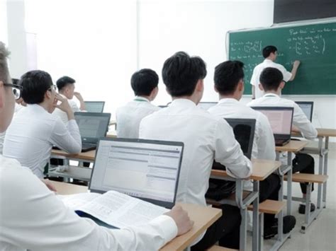 Những ngành tuyển sinh HOT nhất năm