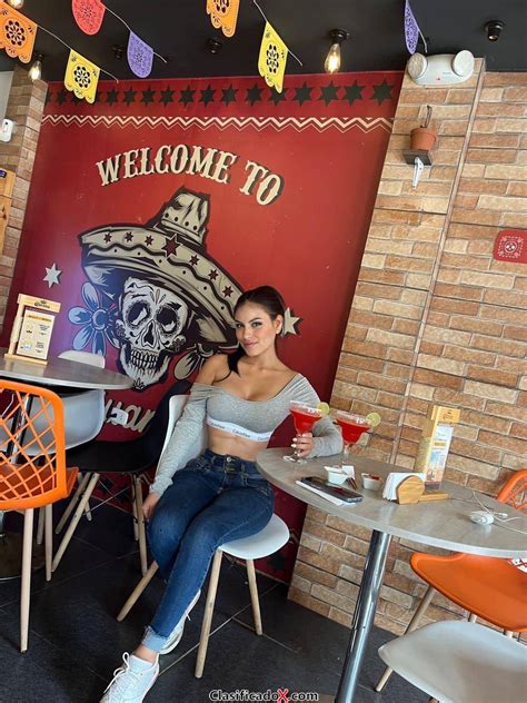 LATINA DE CUERPO HERMOSO Y DE PIEL SUAVE MI NOMBRE ES PAMELA SOY UNA PERUANA CON