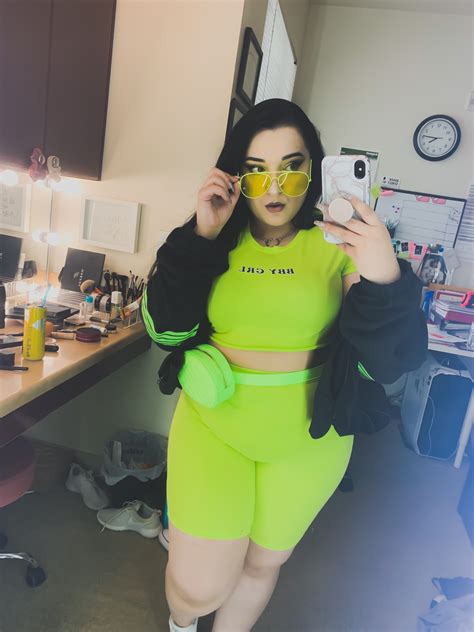 Billie Aesthetic Curvy | Curvy fashionista, Curvy plus size, Concert looks