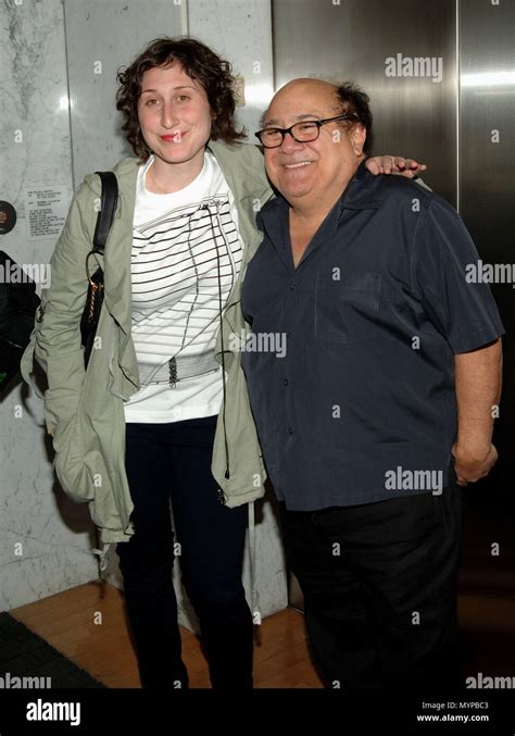 Danny devito family hi-res stock photography and images - Alamy