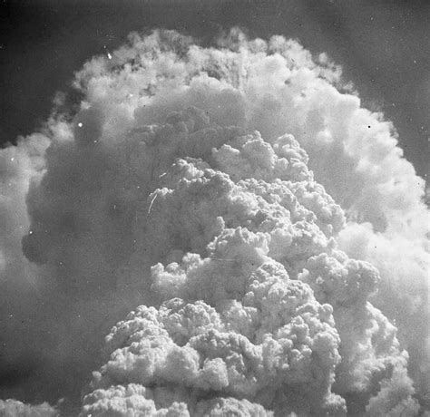 The Photographers Who Captured The Toll Of Hiroshima And Nagasaki The New York Times