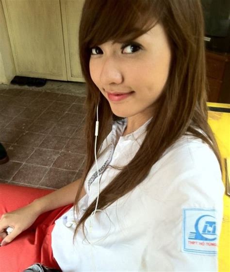 NGẮM HOT GIRL VIỆT MẶC ĐỒNG PHỤC siêu xinh hot girl Viet mac dong phuc anh moi hot girl