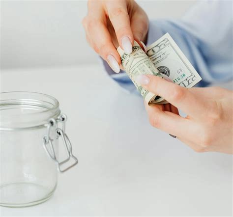 Tipping Guide for Lash Services – Stacy Lash