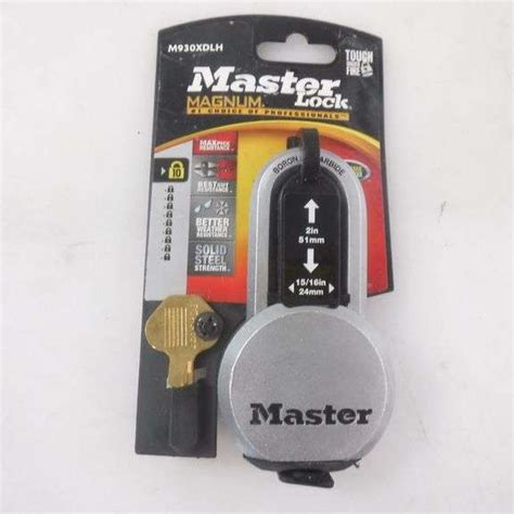 Master Lock Magnum Heavy Duty Outdoor Padlock With Key Dutch Goat