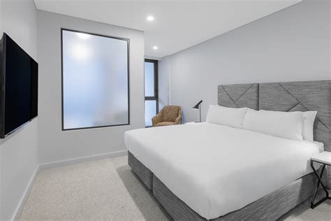 Canberra CBD Hotel Gallery | Meriton Suites