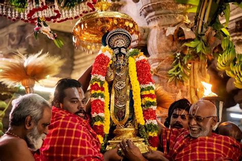 A Brief History Of The Srirangam Temple Srirangam Story | History, National symbols, Temple