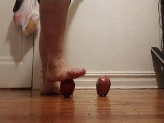 MS LUCY BBW TOYS TRAMPLING CRUSH Page 2