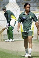 Inzamam Ul Haq Faces Up To Shoaib Akhtar In The Nets ESPNcricinfo