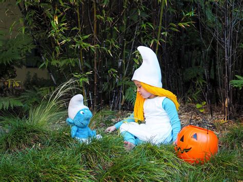 Little Hiccups: Last Minute Halloween DIY: Smurf Costume