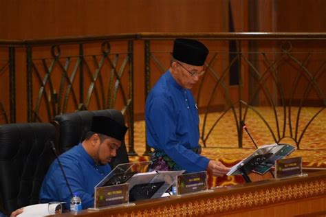 Penjawat Awam Perlis Terima Bonus Setengah Bulan Gaji Suara Merdeka