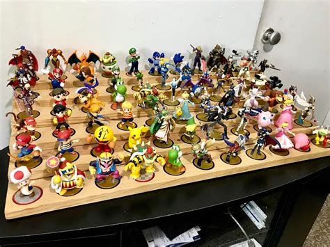 Amiibo Color Spectrum My Gf Organized My Amiibos Ramiibo