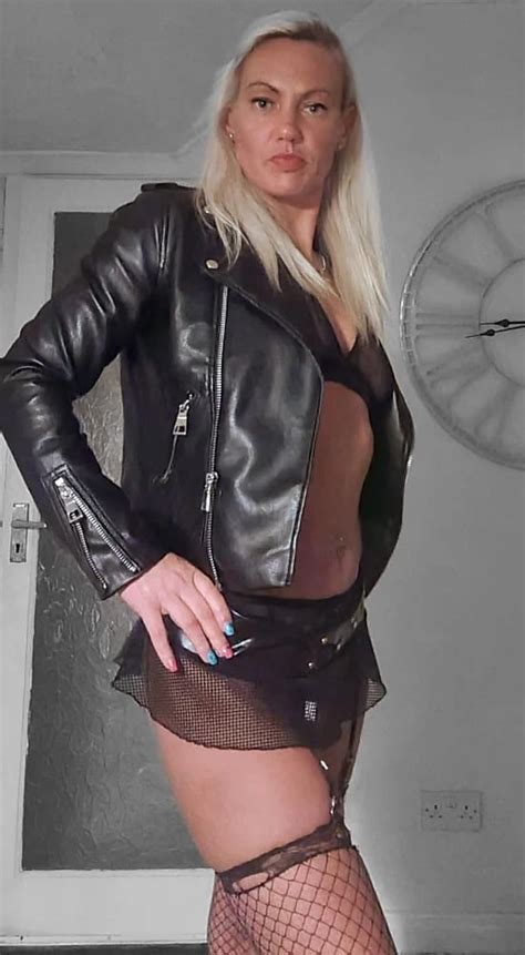 Hot Tottie Home Pics XHamster