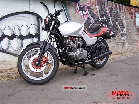 Suzuki GS 550 M Katana 1982 Specs and Photos