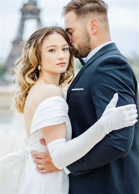 Sadie Ivory Satin Bridal Gloves | Petite Mariee Boutique
