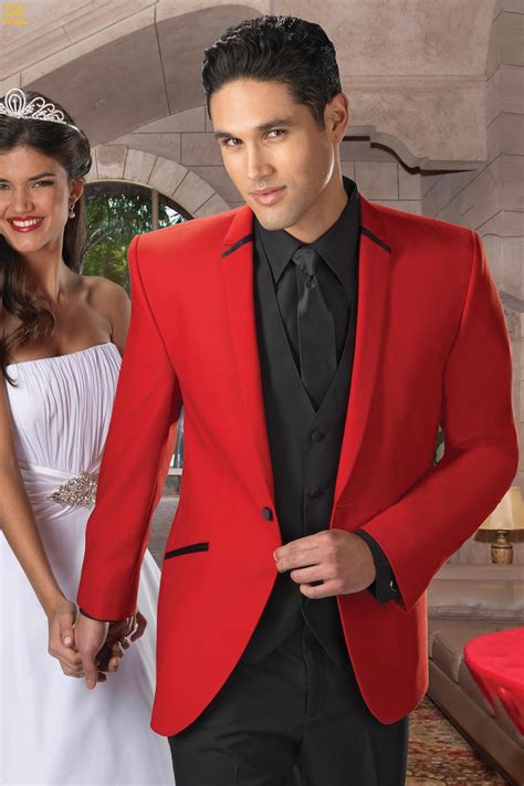 Venta Traje Rojo Y Negro Hombre En Stock