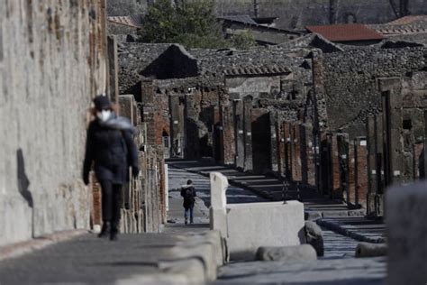 Pompeii museum reborn decades after earthquake, bombing | CBC News