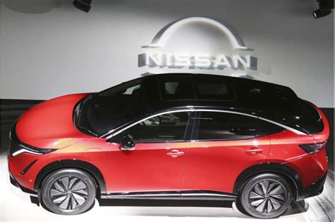 Nissan rolls out new electric crossover, aims to boost image