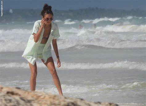 Nina Dobrev Nude The Fappening Photo FappeningBook